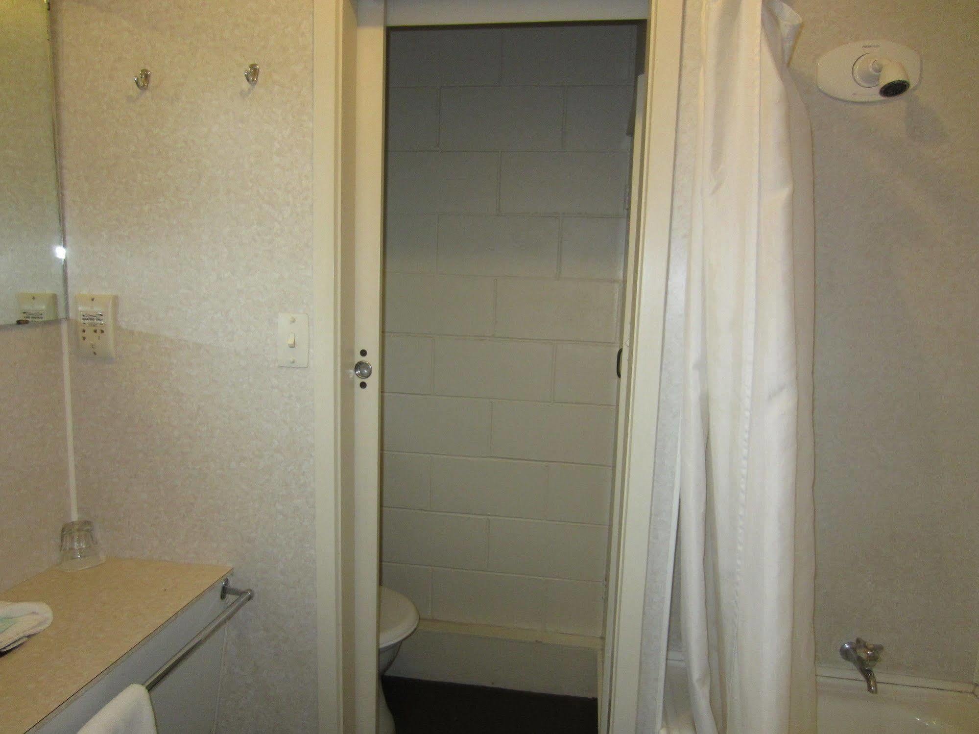 Midtown Motor Inn Whanganui Bagian luar foto